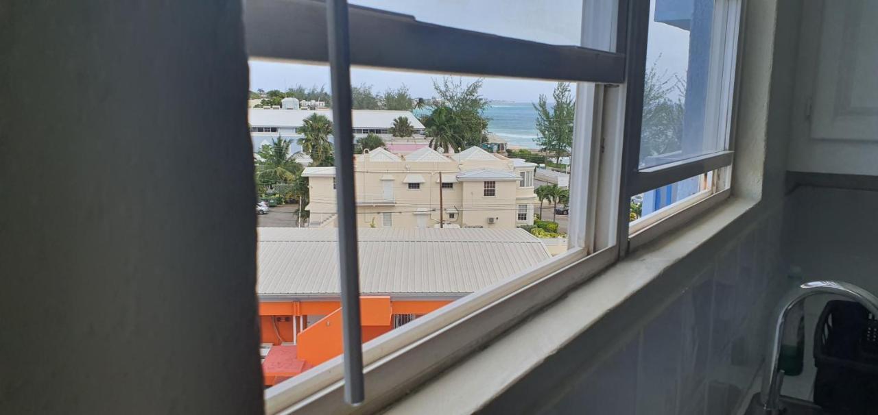Hastings Towers 4D - Studio Apt Opp Beach Bridgetown Esterno foto