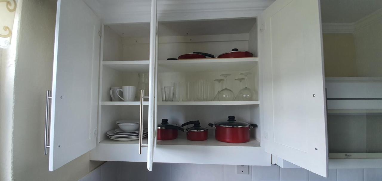 Hastings Towers 4D - Studio Apt Opp Beach Bridgetown Esterno foto